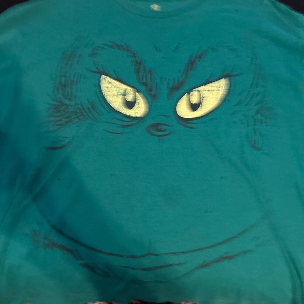 Grinch shirt X-Large